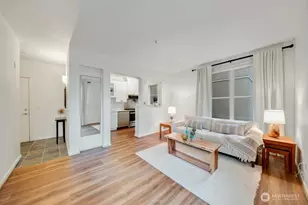 10042 Main St, Bellevue, WA 98004 - Photo 3