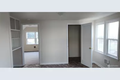 719 Caroline St, Port Angeles, WA 98362 - Photo 25