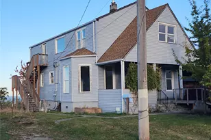 719 Caroline St, Port Angeles, WA 98362 - Photo 1