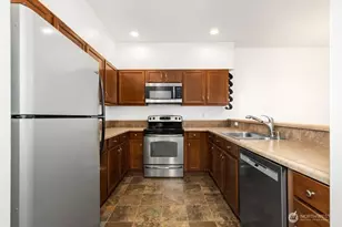 1800 NE 40th St, Renton, WA 98056 - Photo 9