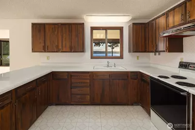 1156 S West Camano Drive, Camano Island, WA 98282 - Photo 15