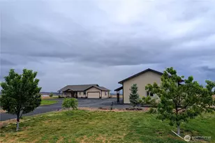 21625 Road D 5 NE, Soap Lake, WA 98851 - Photo 3