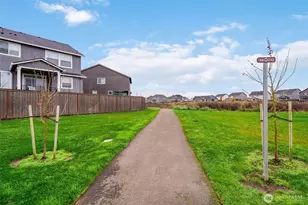 8842 N 3rd Cir, Ridgefield, WA 98642 - Photo 35