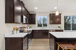 8220 49th St NE, Marysville, WA 98270 - Photo 19