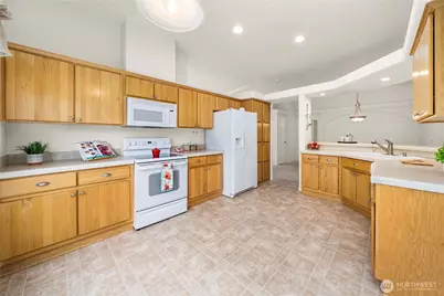 9806 196th Street E, Graham, WA 98338 - Photo 11