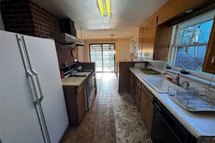2105 100th Ave NE, Bellevue, WA 98004 - Photo 13