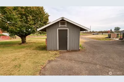 4200 Sunnyside Mabton Rd, Sunnyside, WA 98944 - Photo 17