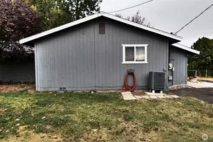 4200 Sunnyside Mabton Rd, Sunnyside, WA 98944 - Photo 3