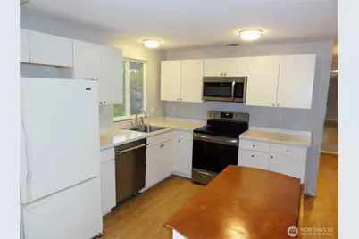 5320 Stonegate Avenue NE, Tacoma, WA 98422 - Photo 3