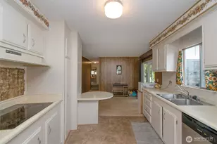 42 Juniper Mobile Estates, Sequim, WA 98382 - Photo 11