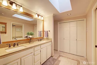 19121 NE 127th Street, Redmond, WA 98052 - Photo 17