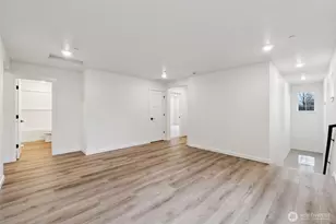 24327 13 Ave SE, Bothell, WA 98021 - Photo 11