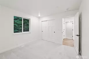 24327 13 Ave SE, Bothell, WA 98021 - Photo 21