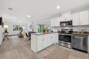 13813 32nd Lane S, Tukwila, WA 98168 - Photo 5