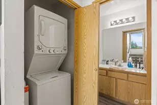 2826 NE 8th St, Renton, WA 98056 - Photo 11