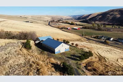 239 Patit Road, Dayton, WA 99328 - Photo 5