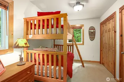 22 Alpental Street, Snoqualmie Pass, WA 98068 - Photo 23