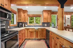 22 Alpental St, Snoqualmie Pass, WA 98068 - Photo 9