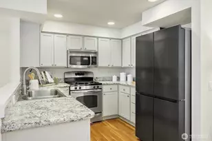 5233 Russell Ave NW, Seattle, WA 98107 - Photo 3