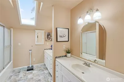 3518 52nd Street E, Tacoma, WA 98443 - Photo 17