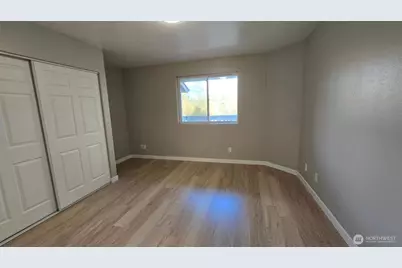 12432 SE 272 Place #B202, Kent, WA 98030 - Photo 17