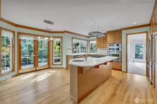 19225 SE 25th St, Sammamish, WA 98075 - Photo 9