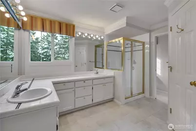 19225 SE 25th St, Sammamish, WA 98075 - Photo 21