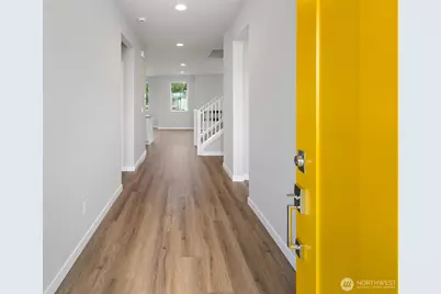 562 SW 97th Street #4, Seattle, WA 98106 - Photo 3