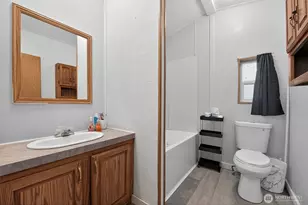 19941 Rhododendron Dr E, Bonney Lake, WA 98391 - Photo 13