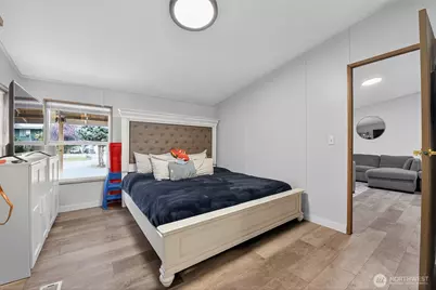 19941 Rhododendron Drive E, Bonney Lake, WA 98391 - Photo 7