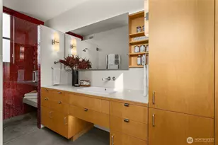 1527 E Howe St, Seattle, WA 98112 - Photo 23