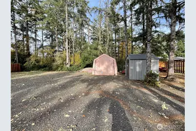 1013 Discovery Avenue SE, Ocean Shores, WA 98569 - Photo 15
