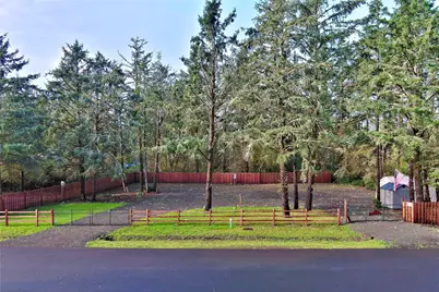 1013 Discovery Avenue SE, Ocean Shores, WA 98569 - Photo 1