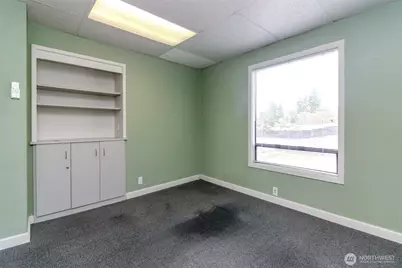 1715 Meridian Avenue E, Edgewood, WA 98371 - Photo 17