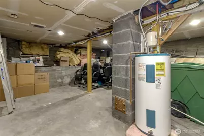 1715 Meridian Avenue E, Edgewood, WA 98371 - Photo 27