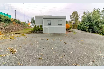 1715 Meridian Avenue E, Edgewood, WA 98371 - Photo 5