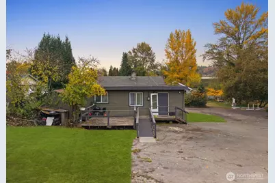 702 S Director Street, Seattle, WA 98108 - Photo 9