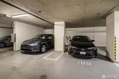 188 Bellevue Way NE #707, Bellevue, WA 98004 - Photo 29