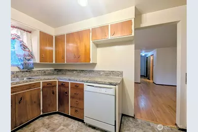 17253 44th Avenue NE, Lake Forest Park, WA 98155 - Photo 9