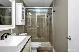 15253 Pine Dr, Renton, WA 98058 - Photo 19