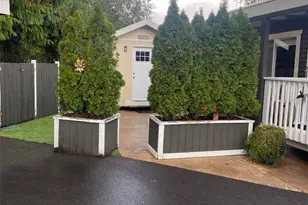 15253 Pine Dr, Renton, WA 98058 - Photo 25