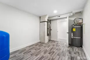 11402 234th St E, Graham, WA 98338 - Photo 25