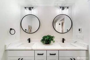 11402 234th St E, Graham, WA 98338 - Photo 15