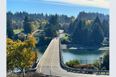 132 Park Avenue NW, Gig Harbor, WA 98335 - Photo 3