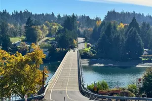 132 Park Ave NW, Gig Harbor, WA 98335 - Photo 3