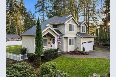132 Park Avenue NW, Gig Harbor, WA 98335 - Photo 1