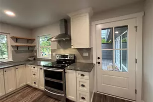8582 Long Lake Rd SE, Port Orchard, WA 98367 - Photo 11