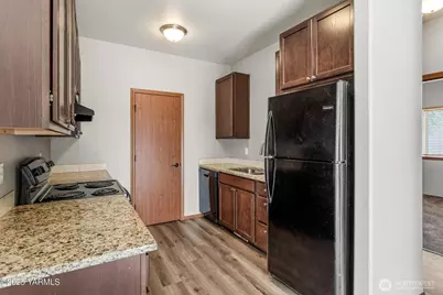 3101 Swan Avenue, Yakima, WA 98902 - Photo 5