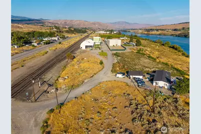 623 Goose Rock Lane, Malaga, WA 98828 - Photo 1