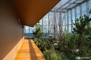 300 Virginia St, Seattle, WA 98121 - Photo 23